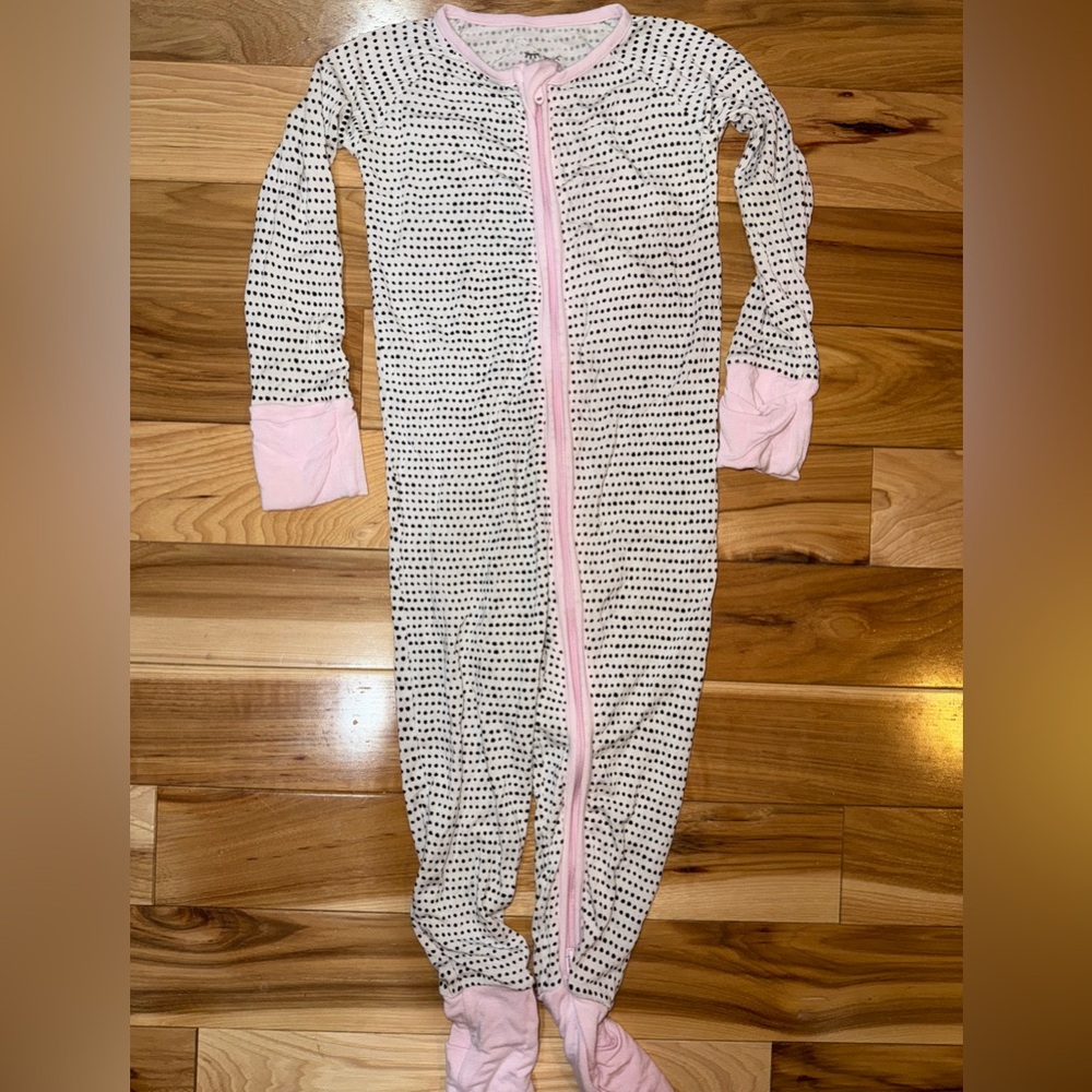Little sleepies zippy size 12-18 months